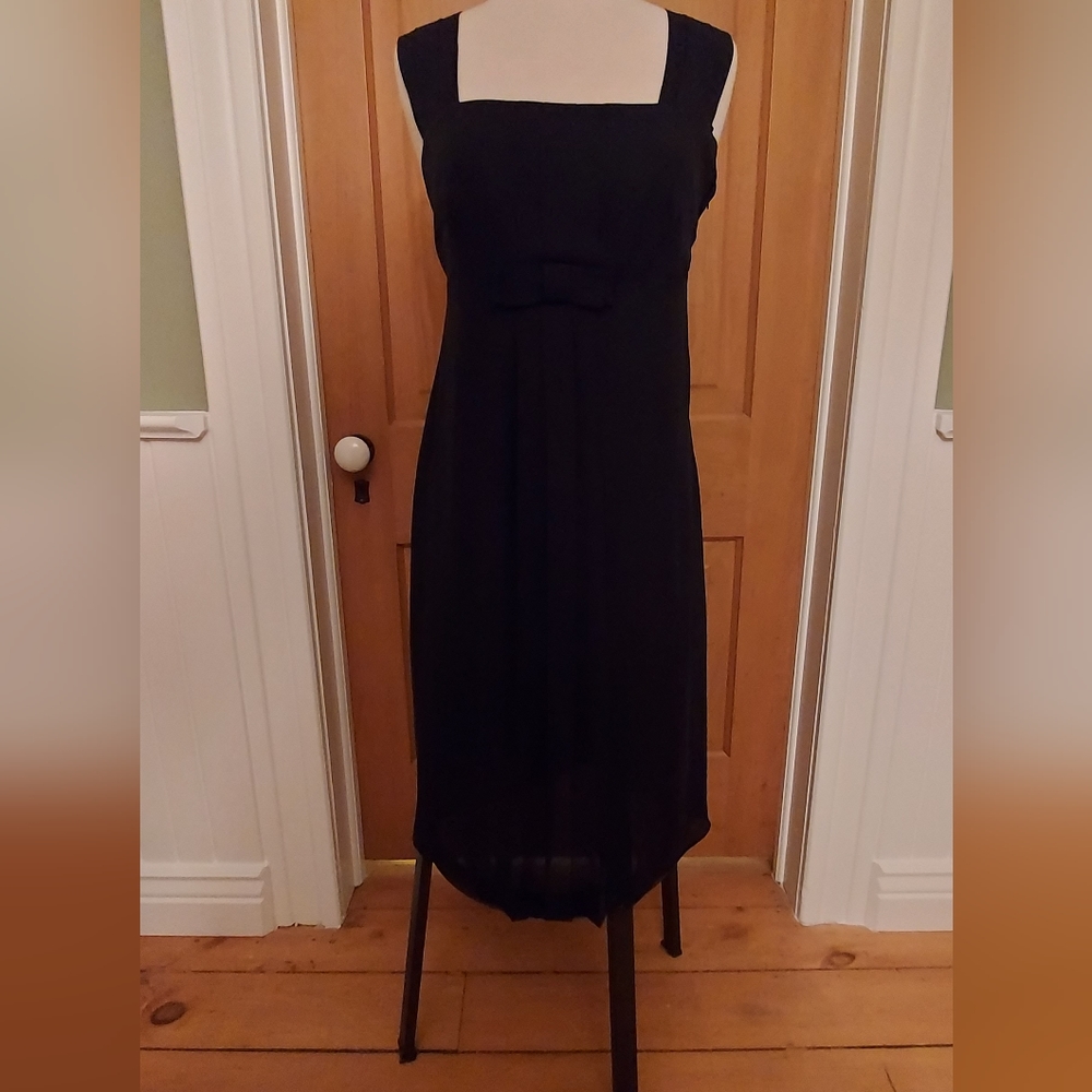 Classic Black Dress - H & M